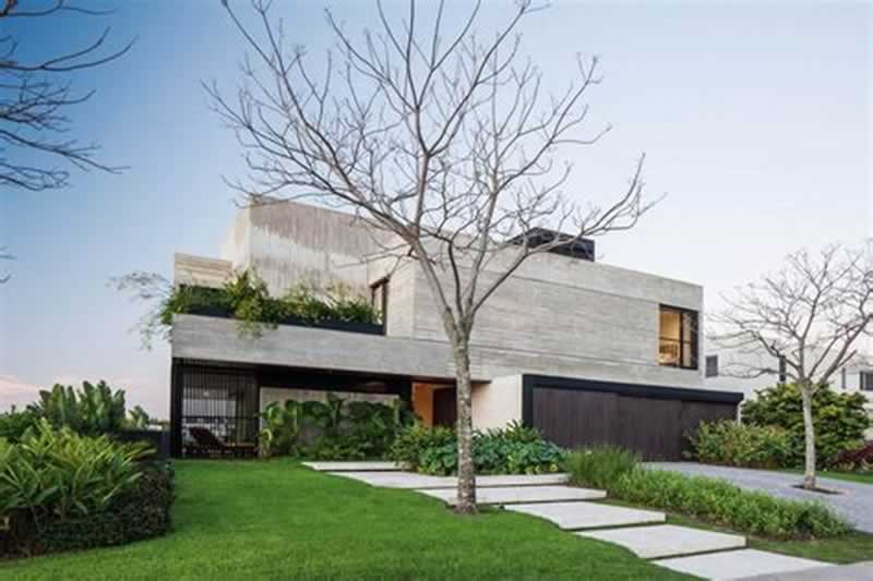 best stone material for luxury mansion