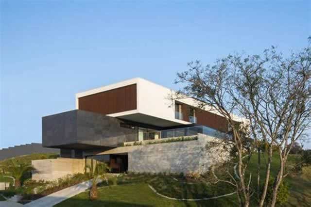 best stone material for luxury mansion
