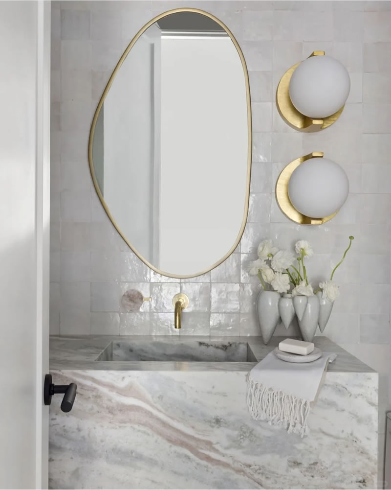 Bathroom stone tiles