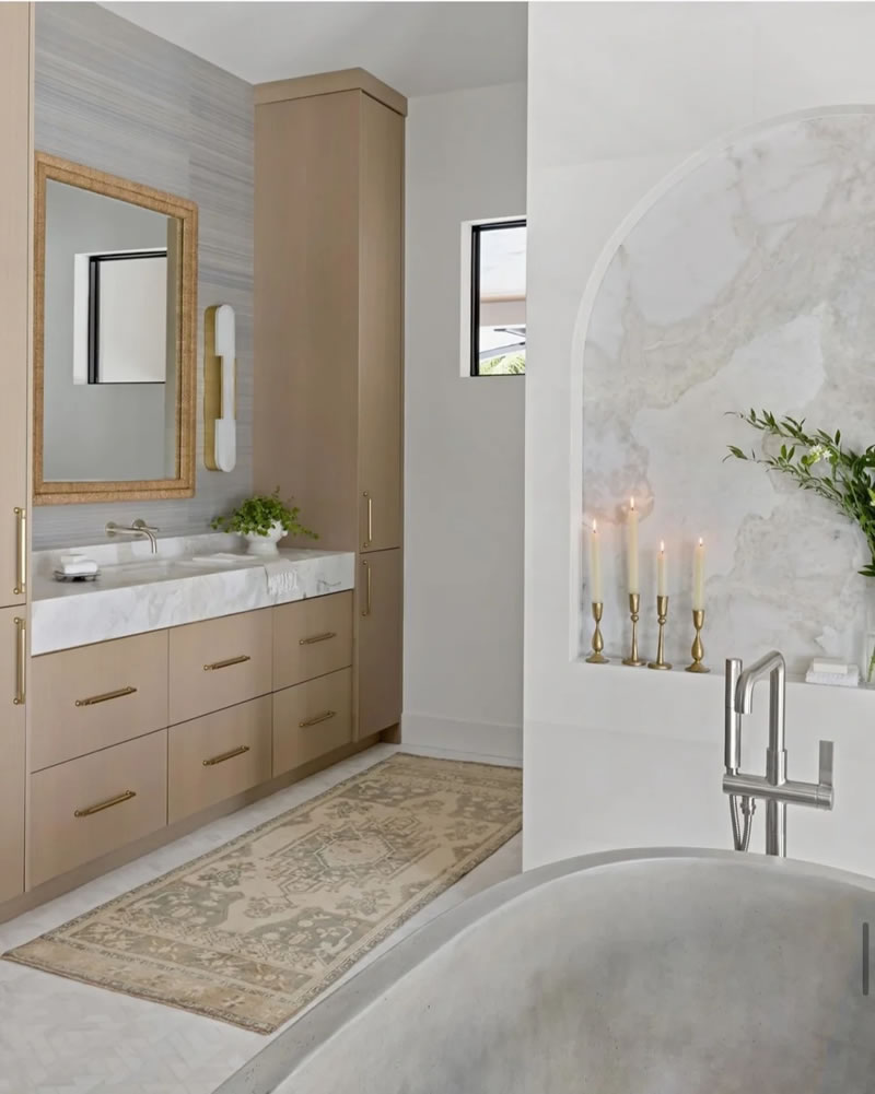 Bathroom stone tiles
