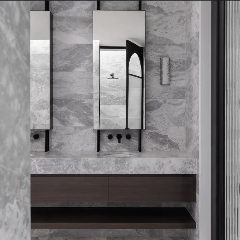 Bathroom stone tiles