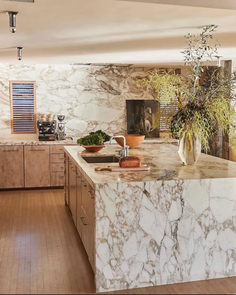 Luxury stone decoration