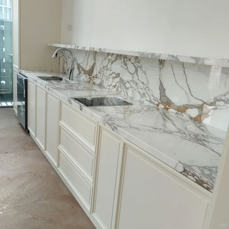 Marble countertops kitchen