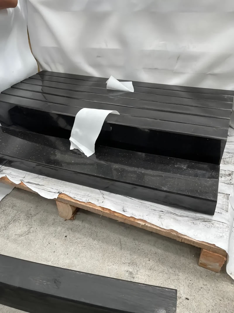 Black Granite for Flooring