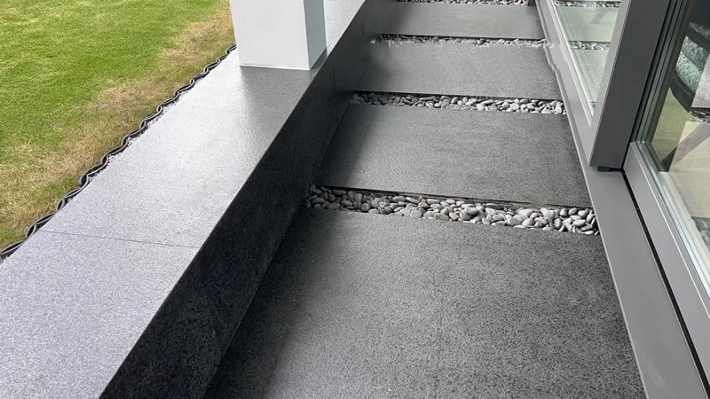 Black Granite for Flooring