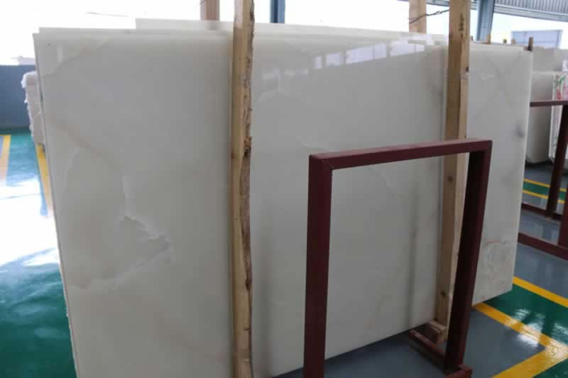 Custom-Cut Stone Slabs Wholesale