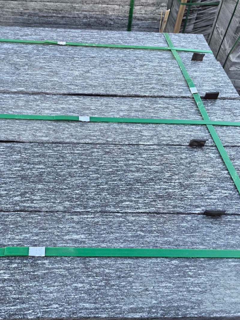 Outdoor Granite Tile Suppliers
